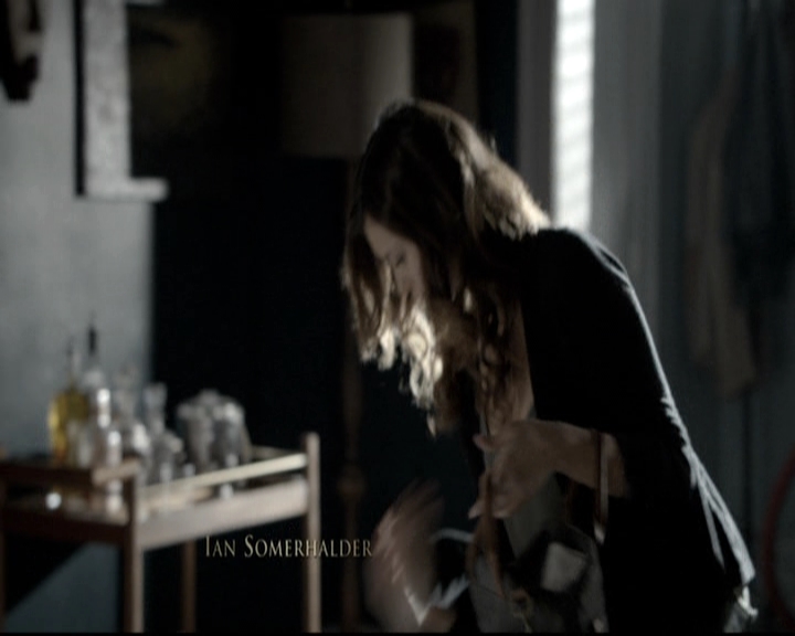 VampireDiariesWorld-dot-nl_6x12PrayerForTheDying0155.jpg