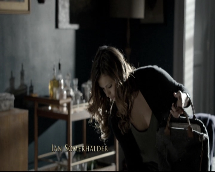 VampireDiariesWorld-dot-nl_6x12PrayerForTheDying0156.jpg