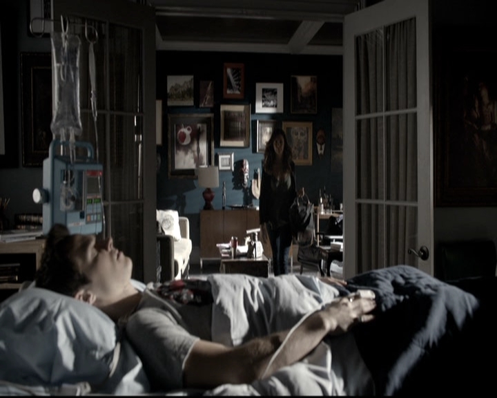 VampireDiariesWorld-dot-nl_6x12PrayerForTheDying0160.jpg