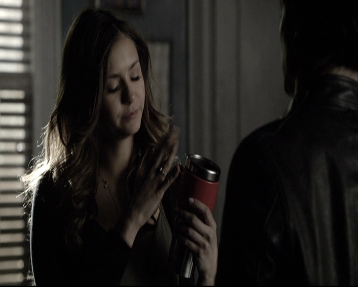 VampireDiariesWorld-dot-nl_6x12PrayerForTheDying0180.jpg