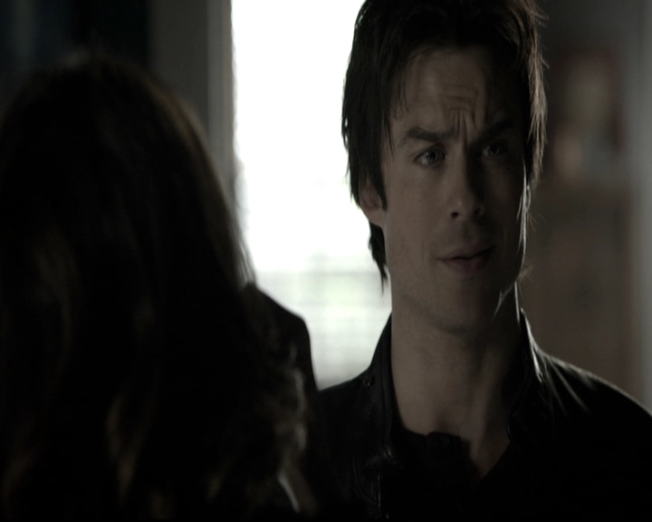 VampireDiariesWorld-dot-nl_6x12PrayerForTheDying0184.jpg