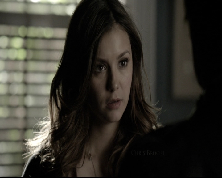 VampireDiariesWorld-dot-nl_6x12PrayerForTheDying0188.jpg