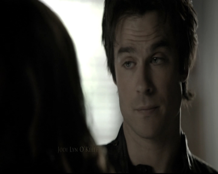 VampireDiariesWorld-dot-nl_6x12PrayerForTheDying0191.jpg