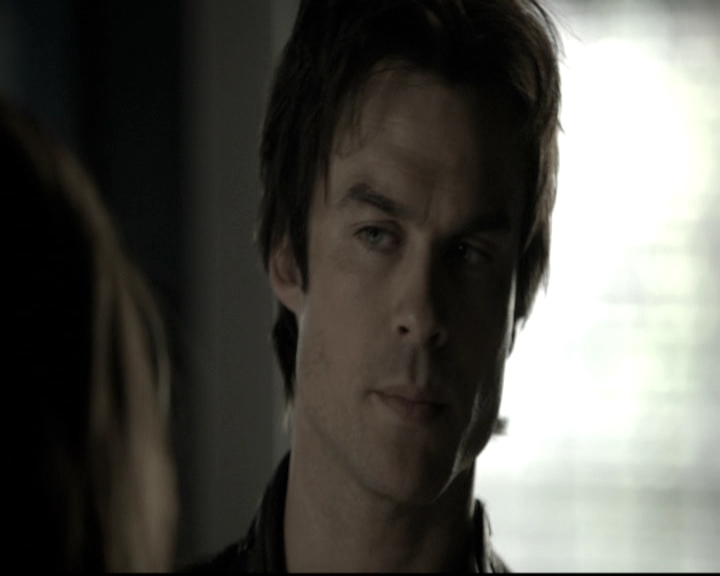 VampireDiariesWorld-dot-nl_6x12PrayerForTheDying0194.jpg