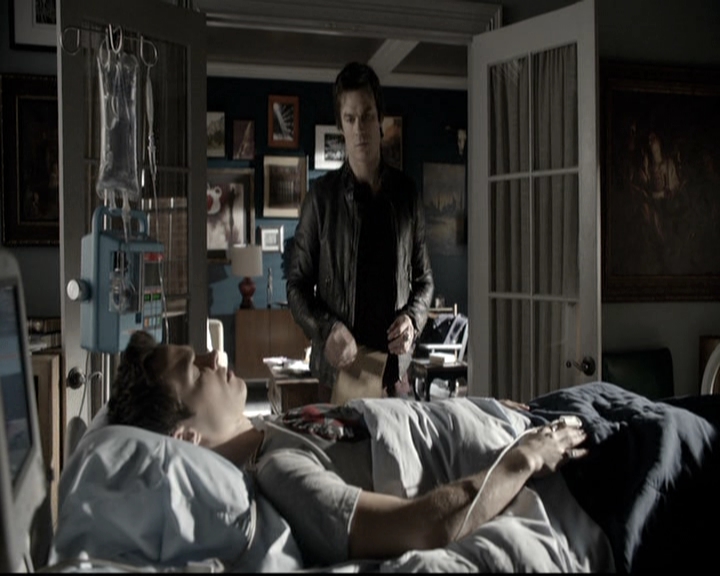 VampireDiariesWorld-dot-nl_6x12PrayerForTheDying0198.jpg