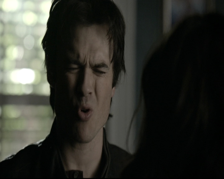 VampireDiariesWorld-dot-nl_6x12PrayerForTheDying0228.jpg