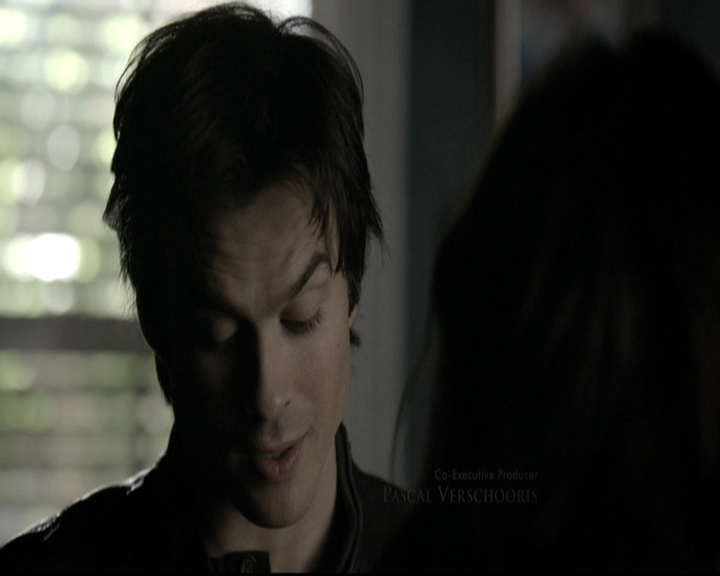 VampireDiariesWorld-dot-nl_6x12PrayerForTheDying0237.jpg