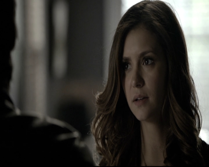 VampireDiariesWorld-dot-nl_6x12PrayerForTheDying0257.jpg