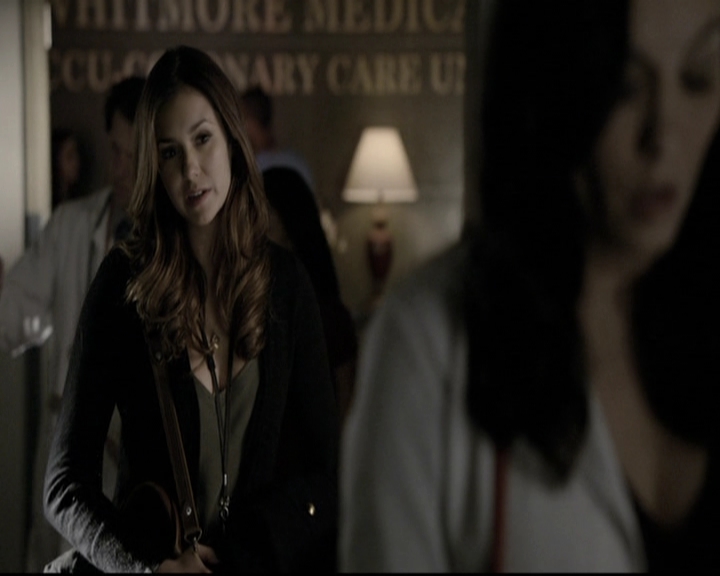 VampireDiariesWorld-dot-nl_6x12PrayerForTheDying0367.jpg