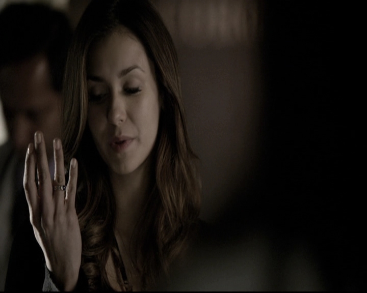 VampireDiariesWorld-dot-nl_6x12PrayerForTheDying0375.jpg