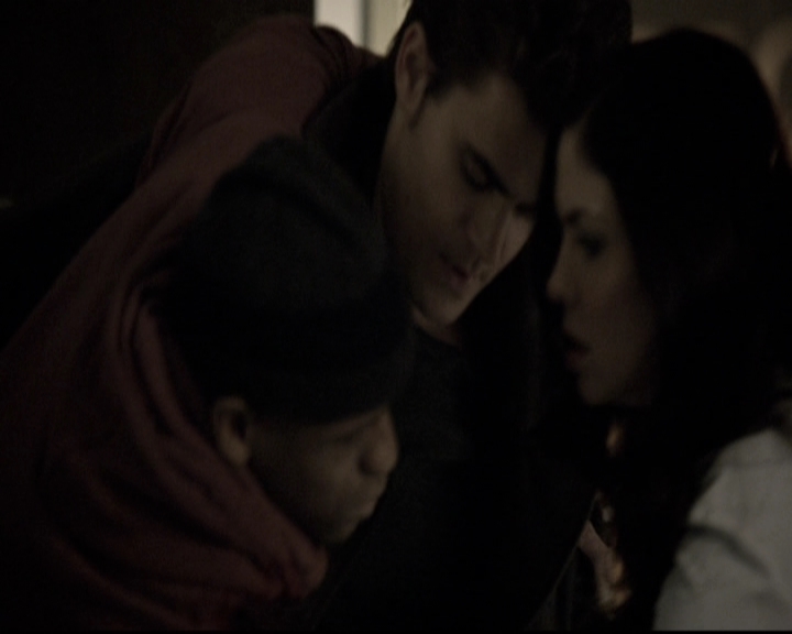 VampireDiariesWorld-dot-nl_6x12PrayerForTheDying0382.jpg