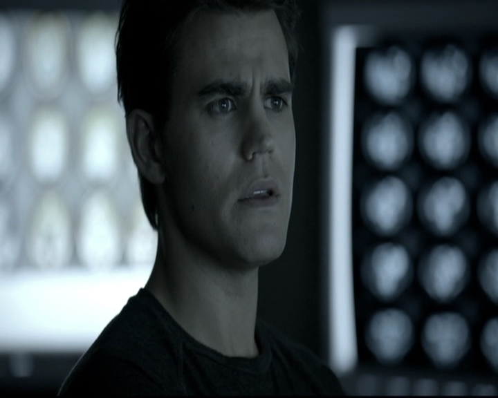 VampireDiariesWorld-dot-nl_6x12PrayerForTheDying0398.jpg