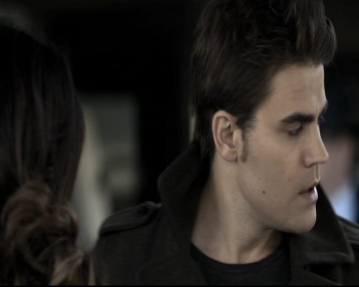 VampireDiariesWorld-dot-nl_6x12PrayerForTheDying0484.jpg