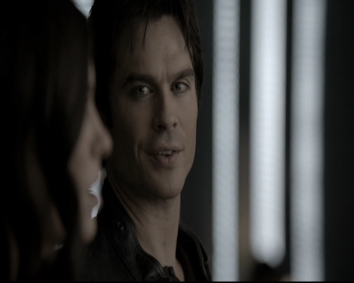 VampireDiariesWorld-dot-nl_6x12PrayerForTheDying0514.jpg