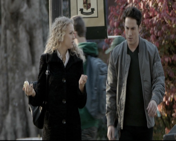 VampireDiariesWorld-dot-nl_6x12PrayerForTheDying0532.jpg