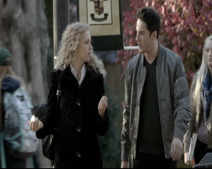 VampireDiariesWorld-dot-nl_6x12PrayerForTheDying0533.jpg