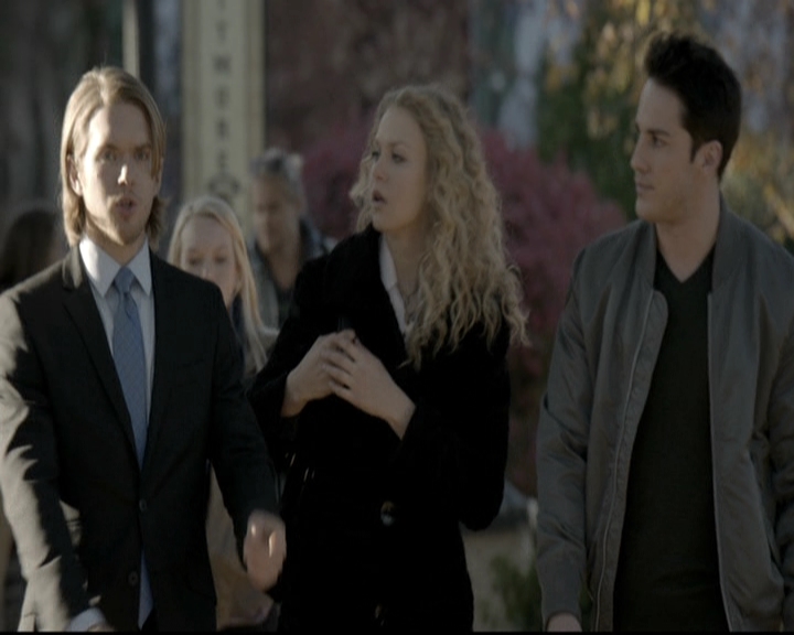 VampireDiariesWorld-dot-nl_6x12PrayerForTheDying0547.jpg