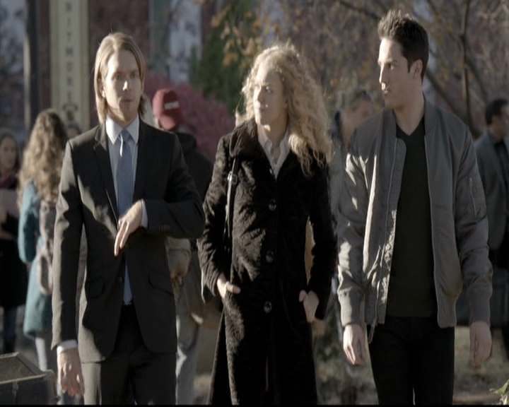 VampireDiariesWorld-dot-nl_6x12PrayerForTheDying0552.jpg