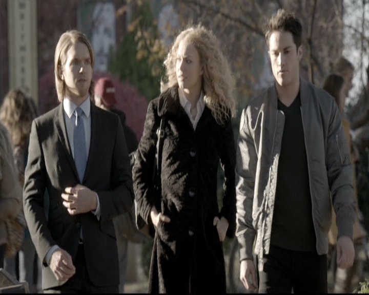 VampireDiariesWorld-dot-nl_6x12PrayerForTheDying0553.jpg