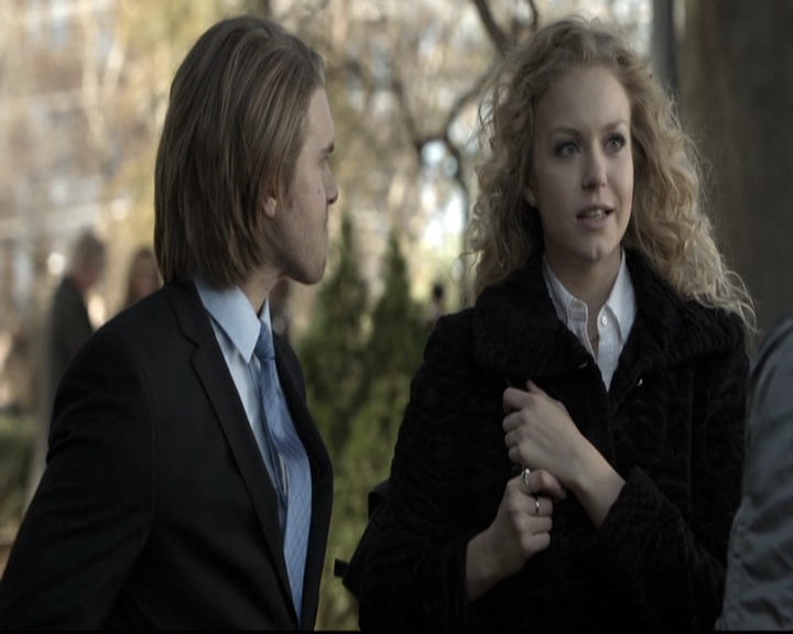 VampireDiariesWorld-dot-nl_6x12PrayerForTheDying0559.jpg