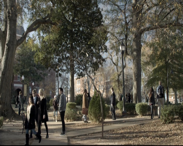 VampireDiariesWorld-dot-nl_6x12PrayerForTheDying0583.jpg