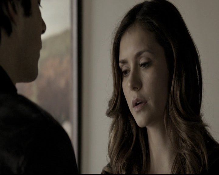 VampireDiariesWorld-dot-nl_6x12PrayerForTheDying0614.jpg