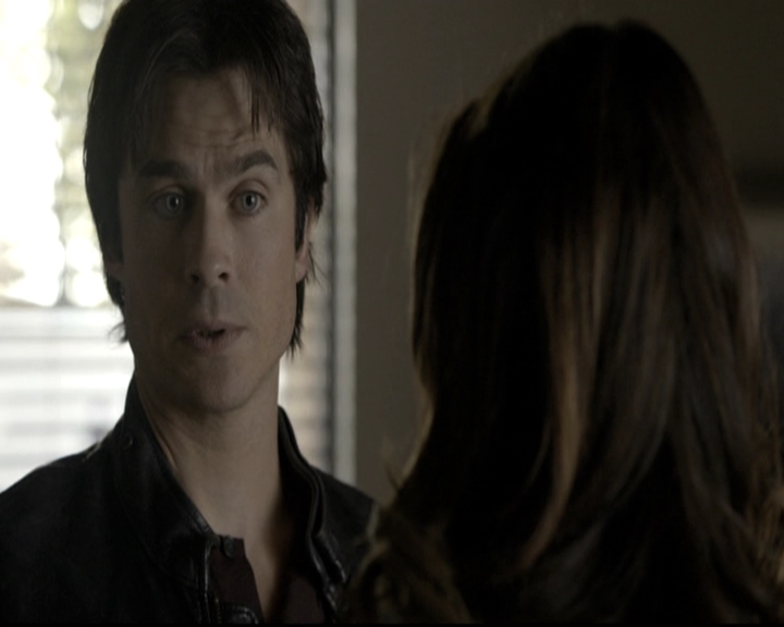 VampireDiariesWorld-dot-nl_6x12PrayerForTheDying0617.jpg