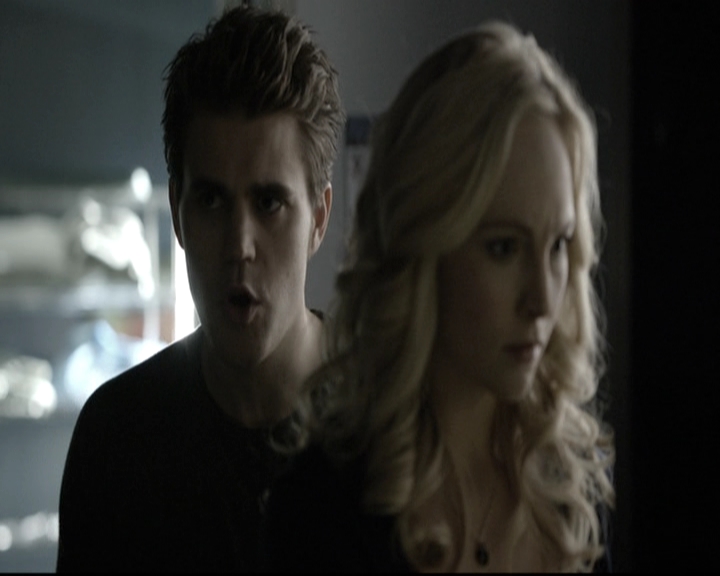 VampireDiariesWorld-dot-nl_6x12PrayerForTheDying0654.jpg