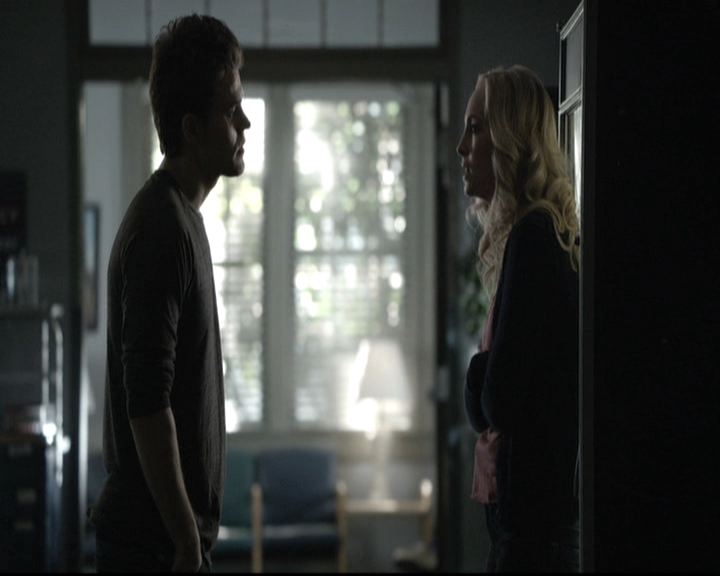 VampireDiariesWorld-dot-nl_6x12PrayerForTheDying0663.jpg