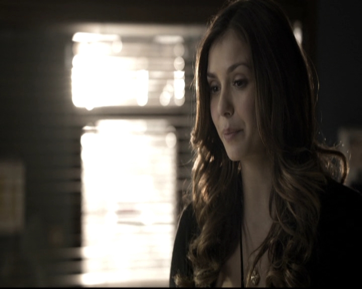 VampireDiariesWorld-dot-nl_6x12PrayerForTheDying0787.jpg