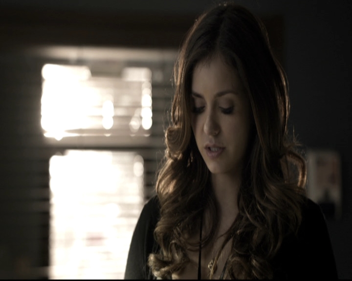 VampireDiariesWorld-dot-nl_6x12PrayerForTheDying0798.jpg