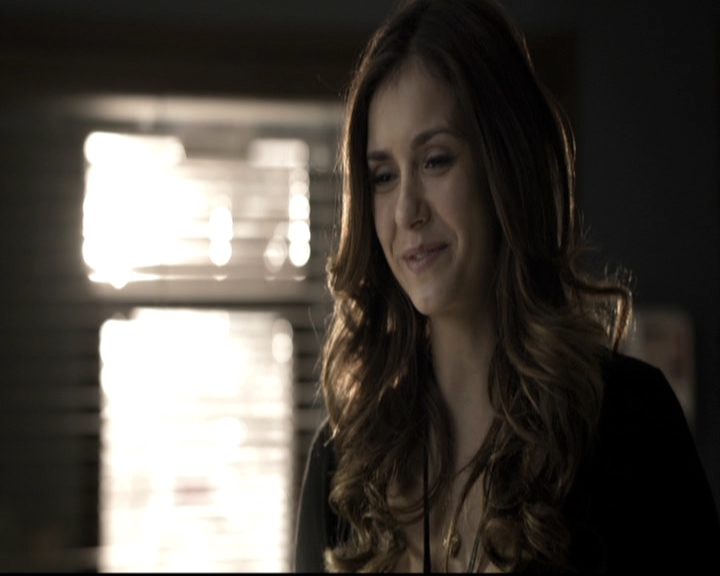 VampireDiariesWorld-dot-nl_6x12PrayerForTheDying0799.jpg