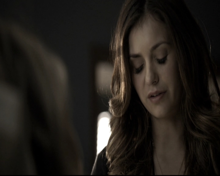 VampireDiariesWorld-dot-nl_6x12PrayerForTheDying0805.jpg