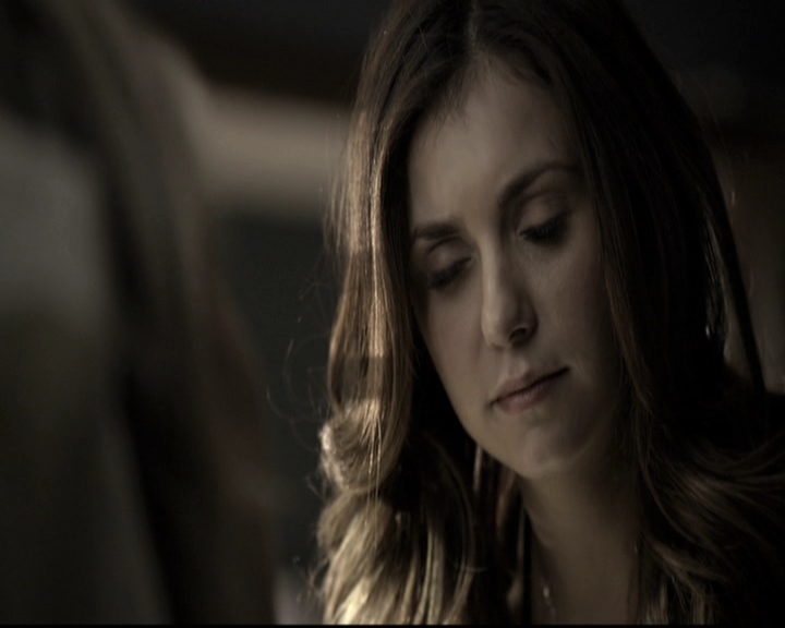 VampireDiariesWorld-dot-nl_6x12PrayerForTheDying0815.jpg