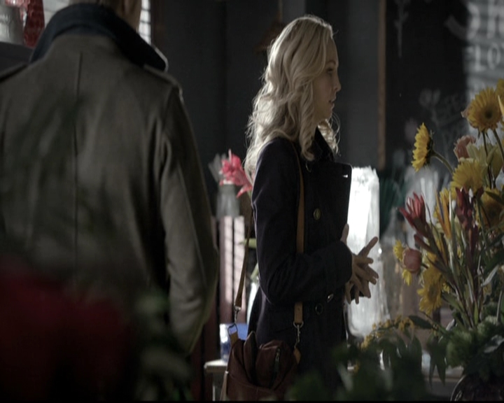 VampireDiariesWorld-dot-nl_6x12PrayerForTheDying0838.jpg