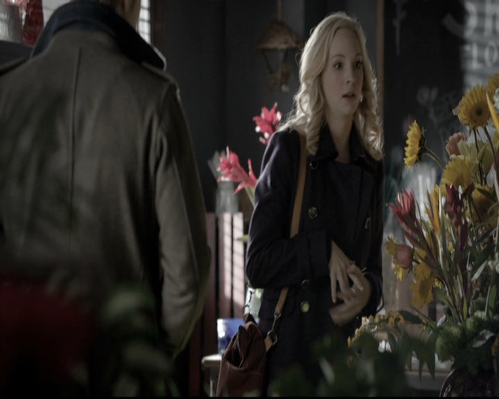 VampireDiariesWorld-dot-nl_6x12PrayerForTheDying0839.jpg