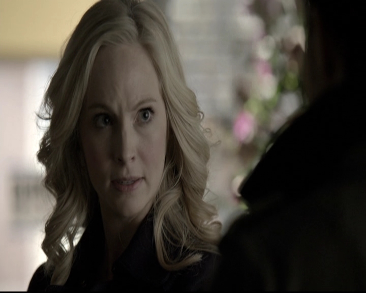 VampireDiariesWorld-dot-nl_6x12PrayerForTheDying0862.jpg