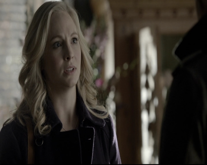 VampireDiariesWorld-dot-nl_6x12PrayerForTheDying0876.jpg