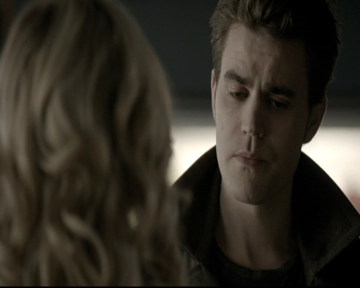 VampireDiariesWorld-dot-nl_6x12PrayerForTheDying0879.jpg