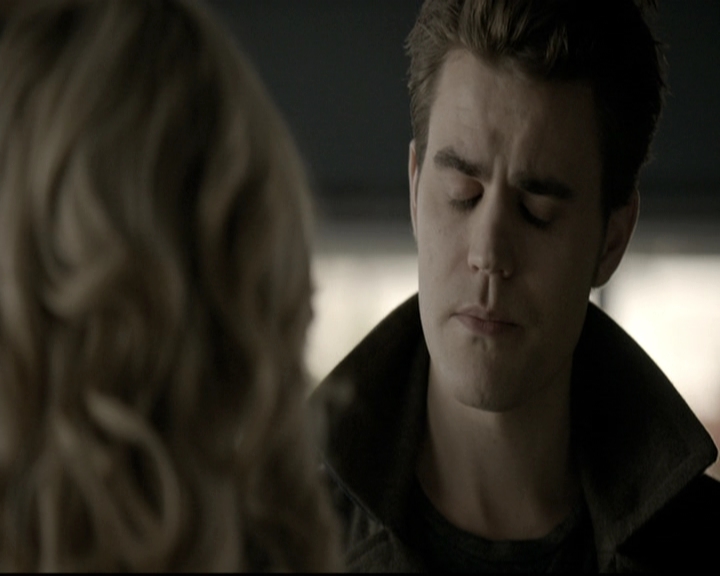 VampireDiariesWorld-dot-nl_6x12PrayerForTheDying0880.jpg