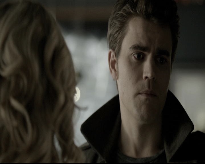 VampireDiariesWorld-dot-nl_6x12PrayerForTheDying0917.jpg