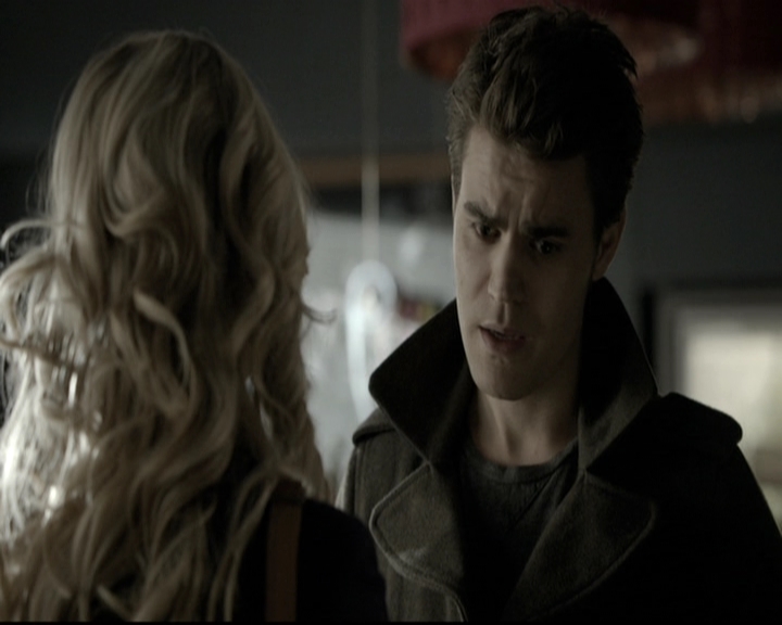 VampireDiariesWorld-dot-nl_6x12PrayerForTheDying0923.jpg