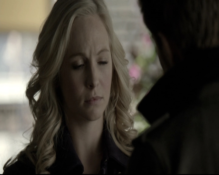 VampireDiariesWorld-dot-nl_6x12PrayerForTheDying0942.jpg