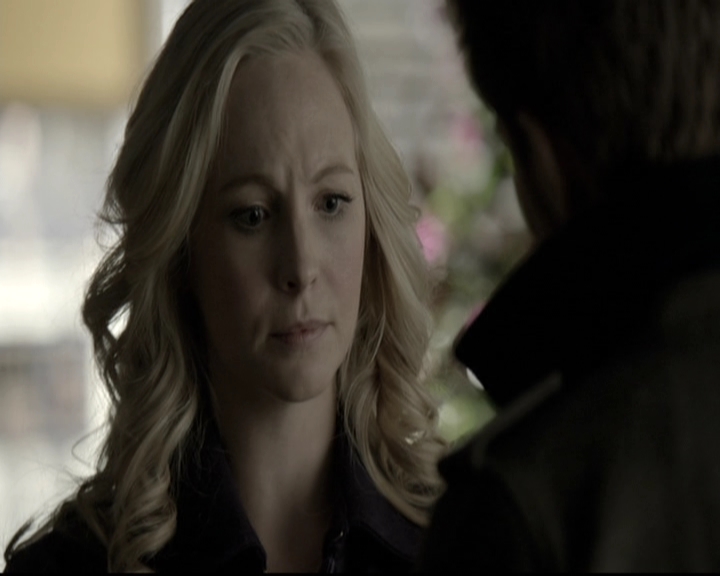 VampireDiariesWorld-dot-nl_6x12PrayerForTheDying0943.jpg