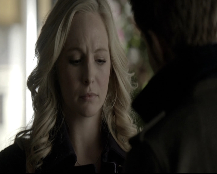 VampireDiariesWorld-dot-nl_6x12PrayerForTheDying0965.jpg