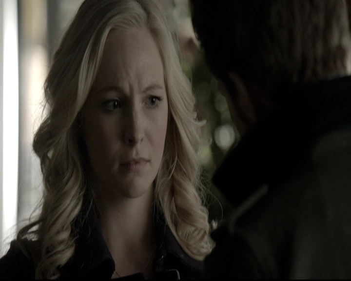 VampireDiariesWorld-dot-nl_6x12PrayerForTheDying0971.jpg