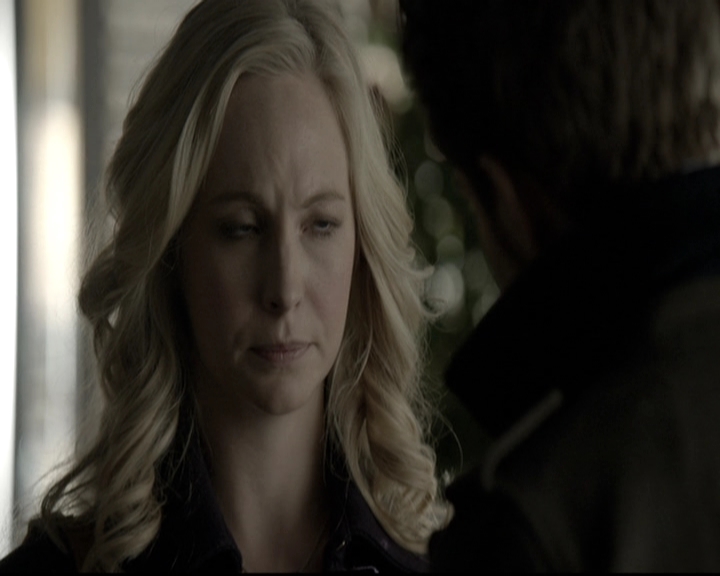 VampireDiariesWorld-dot-nl_6x12PrayerForTheDying0973.jpg