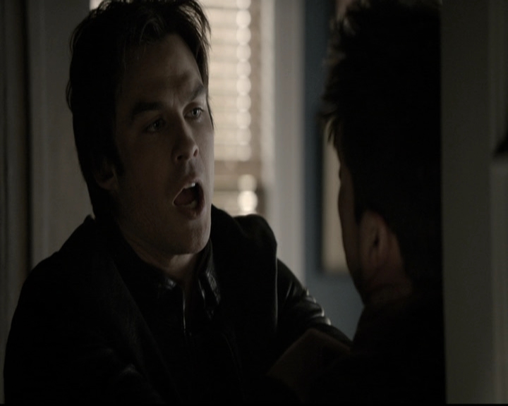 VampireDiariesWorld-dot-nl_6x12PrayerForTheDying1074.jpg