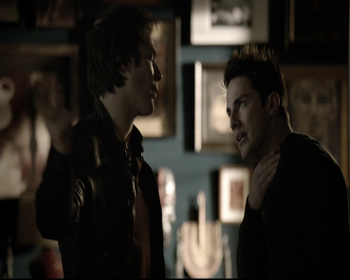 VampireDiariesWorld-dot-nl_6x12PrayerForTheDying1092.jpg