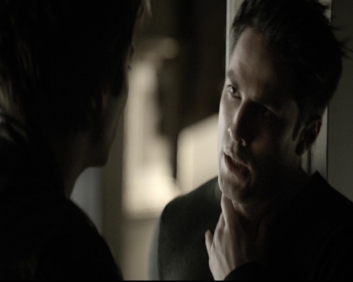 VampireDiariesWorld-dot-nl_6x12PrayerForTheDying1096.jpg